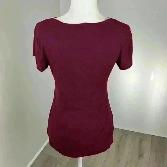 Ambiance Maroon V-Neck Tee Size Medium - Picture 4 of 10